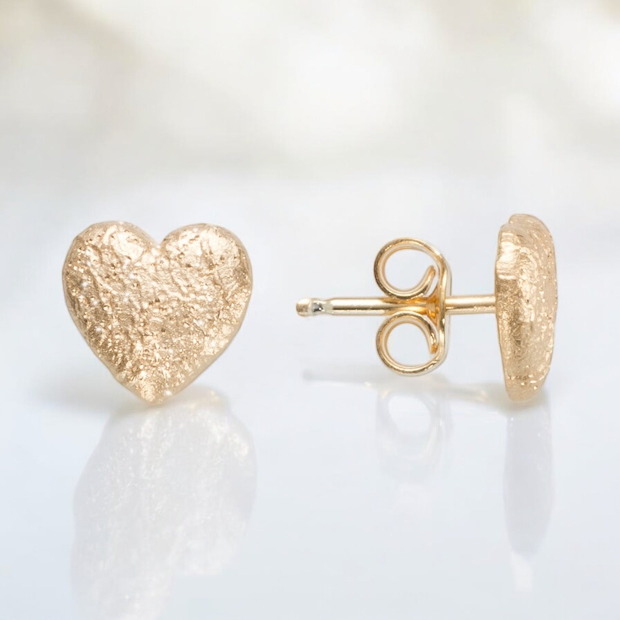 Orecchini a Cuore Diamantati in Oro Giallo