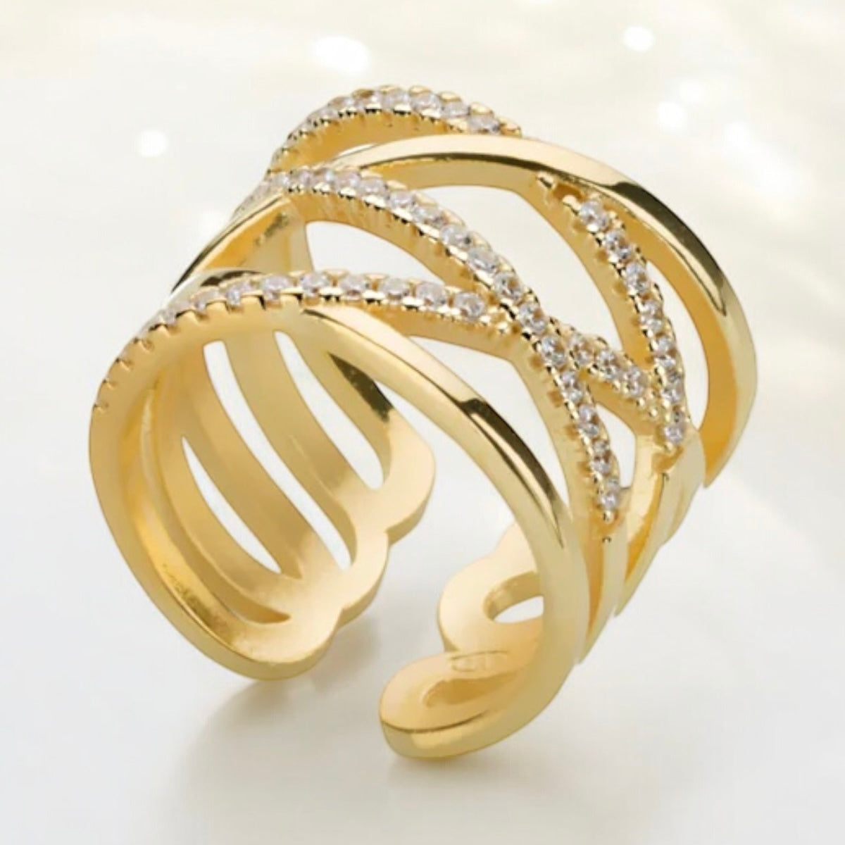 Anello Intertwining